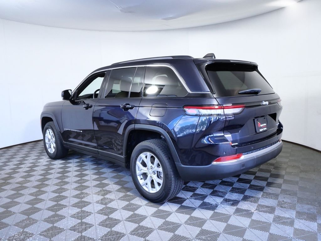 Used 2023 Black Jeep Limited image 4