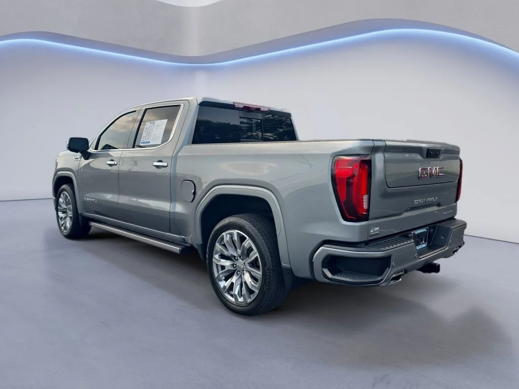 Used 2025 Sterling Metallic GMC Denali image 3