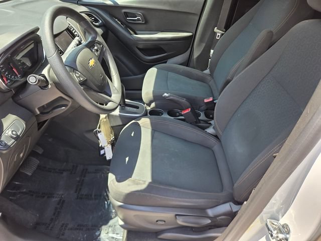 2021 Chevrolet Trax LS - Photo 10