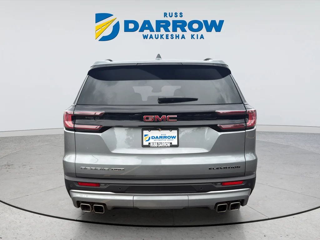 Used 2024 Silver GMC Elevation image 4
