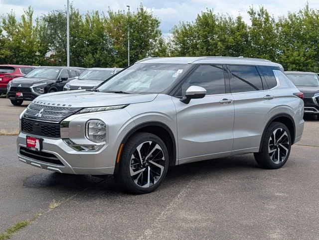 Used 2022 Mitsubishi Outlander SEL Special Edition with VIN JA4J4VA81NZ091223 for sale in White Bear Lake, Minnesota