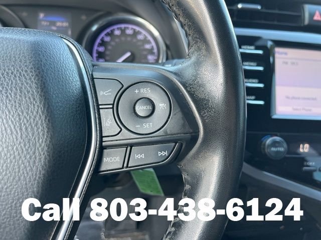 Used 2020 White Toyota SE image 20