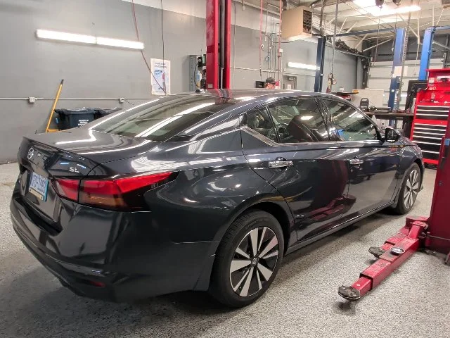 Used 2020 Blue Nissan 2.5 SL image 8