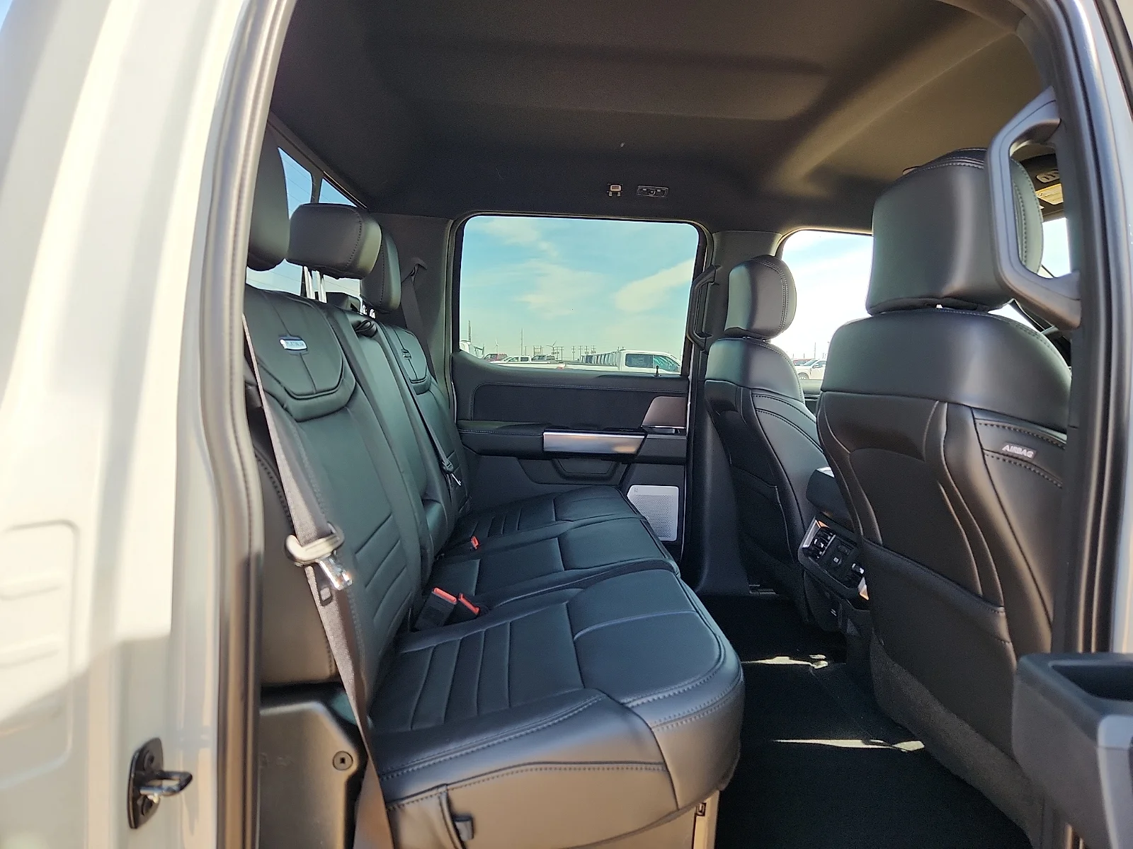 New 2026 Avalanche Ford F-250® Platinum® image 19