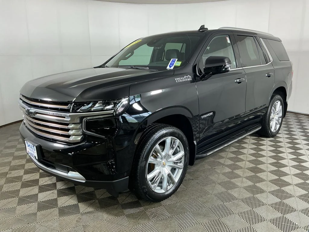 Used 2023 Black Chevrolet High Country image 4