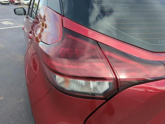 Used 2023 Red Nissan SR image 18