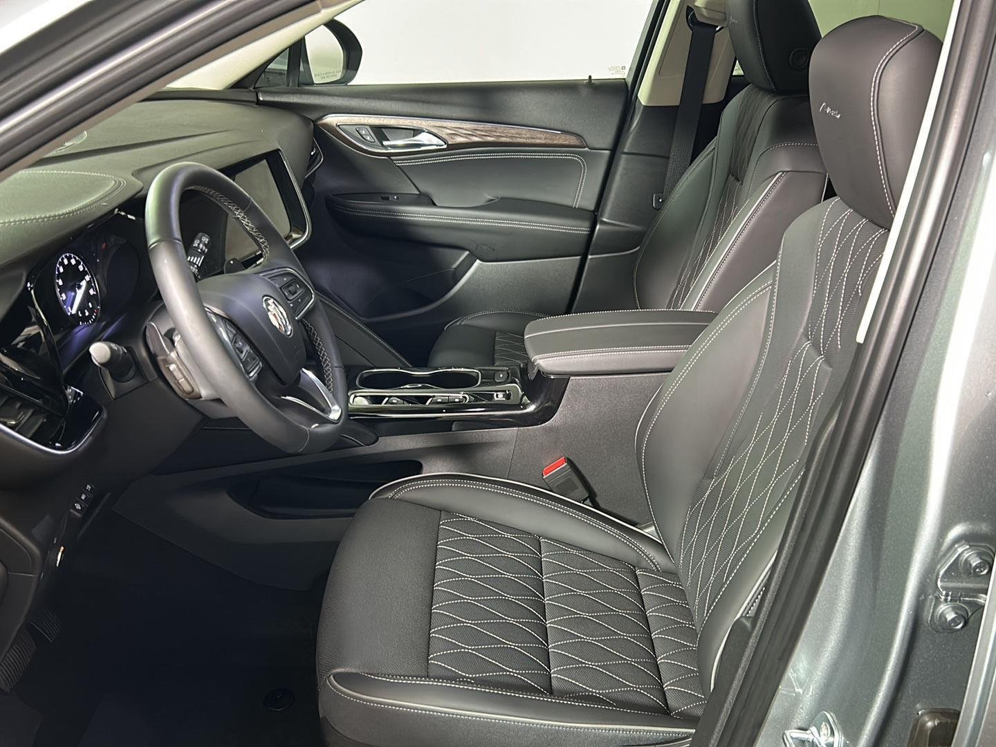 Used 2023 Moonstone Gray Metallic Buick Avenir image 15