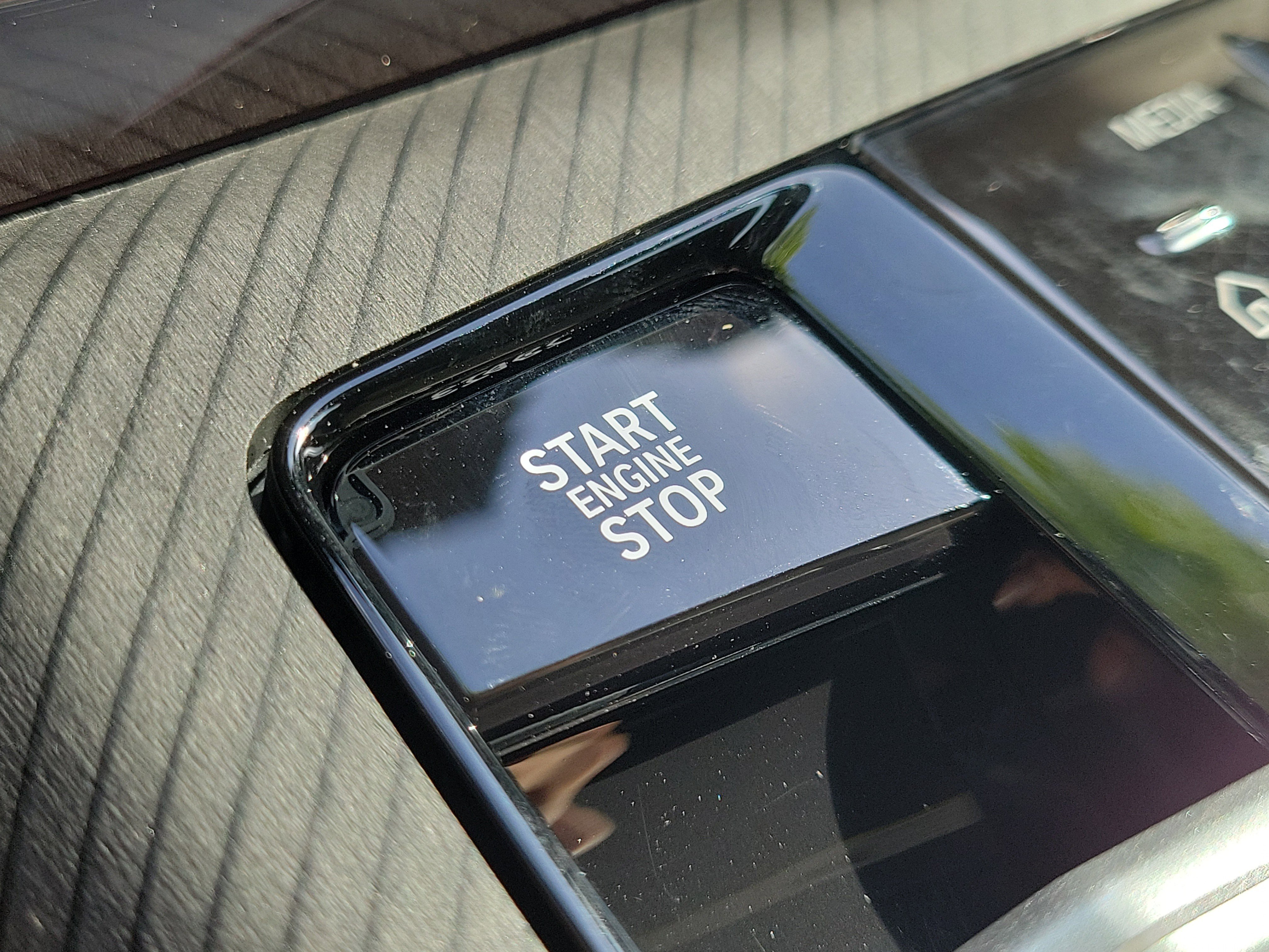 New 2026 Skyscraper Grey Metallic BMW 30 xDrive image 31
