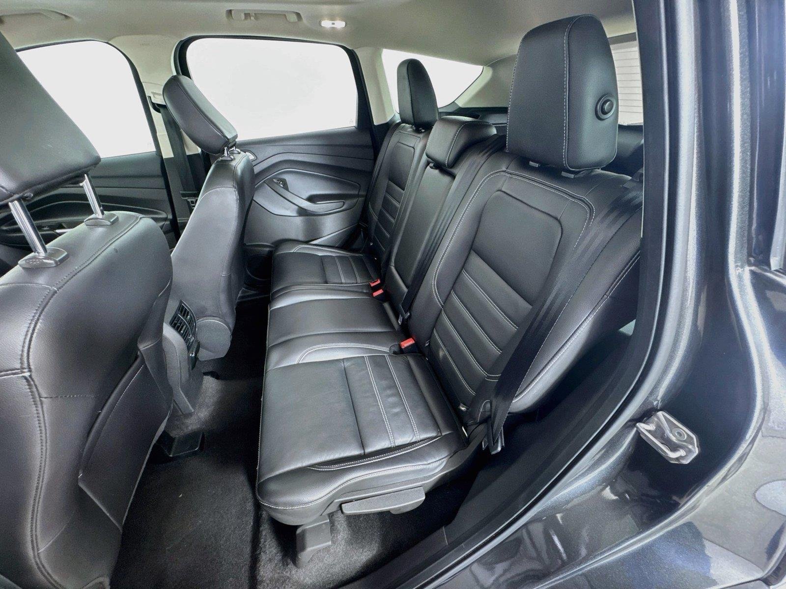 Used 2019 Magnetic Ford Titanium image 25
