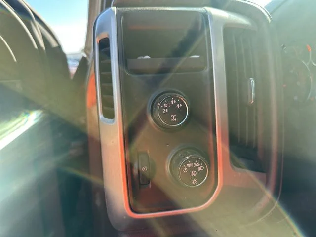 Used 2015 Brown GMC SLE image 19