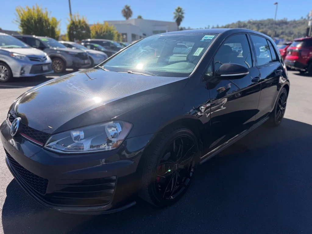 Used 2017 Black Volkswagen S image 2