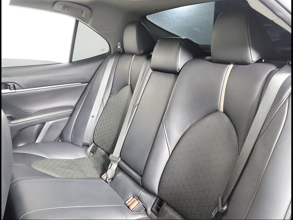 Used 2019 WHITE Toyota XSE image 16