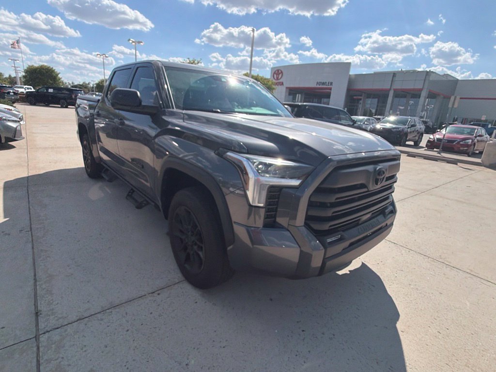 Used 2022 Gray Toyota SR5 image 3