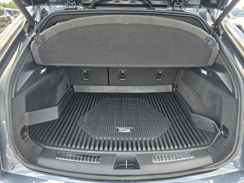 Used 2020 Shadow CADILLAC FWD 4DR SPORT image 16