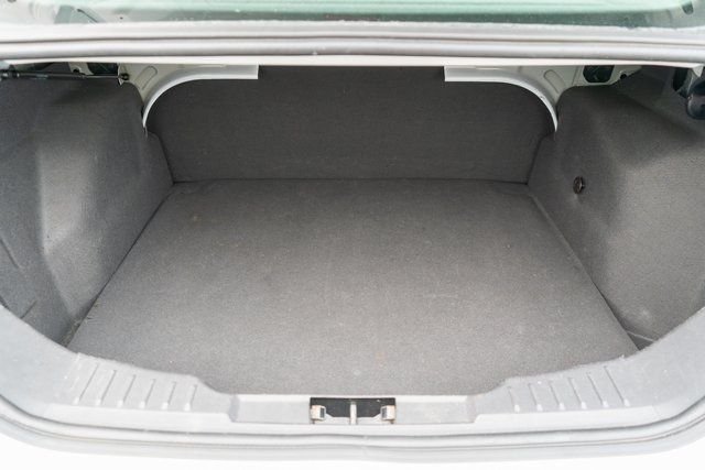 Used 2014 White Ford S image 10