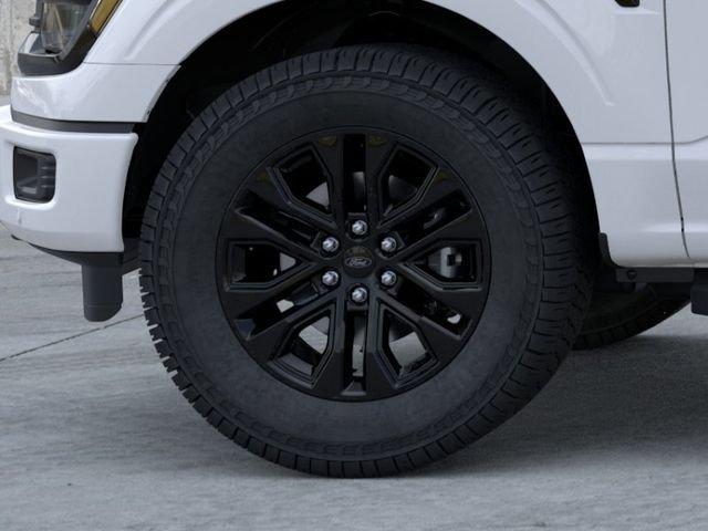 New 2026 Oxford White Ford XLT image 19