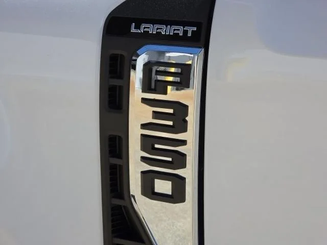 New 2026 Star White Metallic Tri-Coat Ford F-350® Lariat® image 30