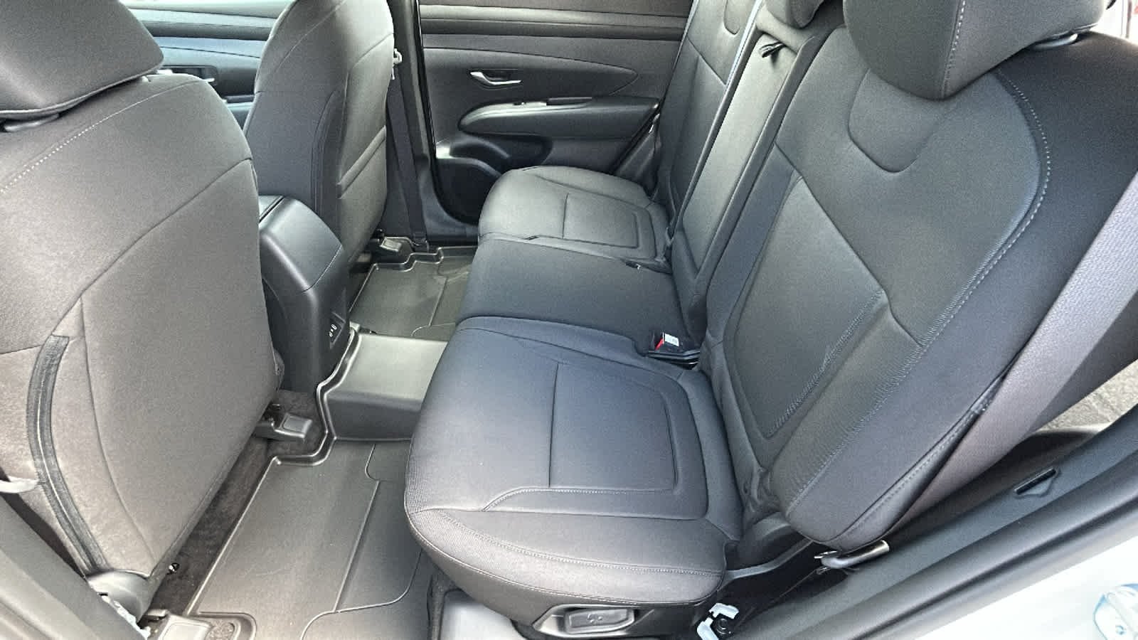 New 2026 Serenity White Pearl Hyundai SE AWD image 24