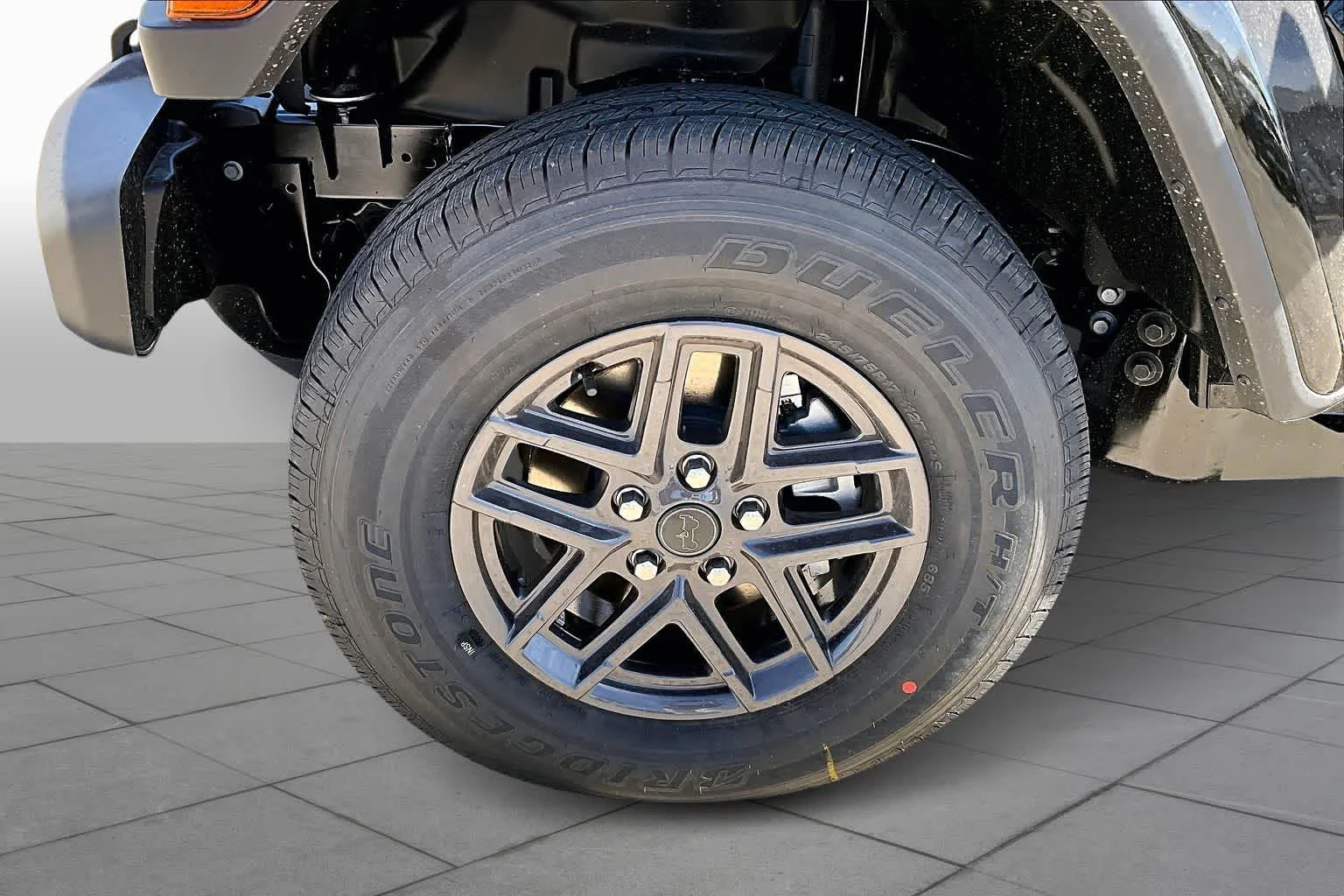 New 2026 Black Clear-Coat Exterior Paint Jeep Sport S image 11