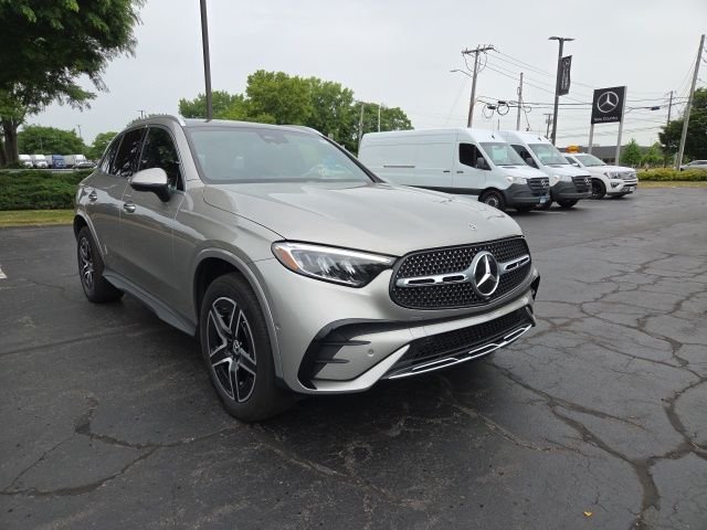 Certified Used 2024 Silver Mercedes-Benz GLC 300 image 1