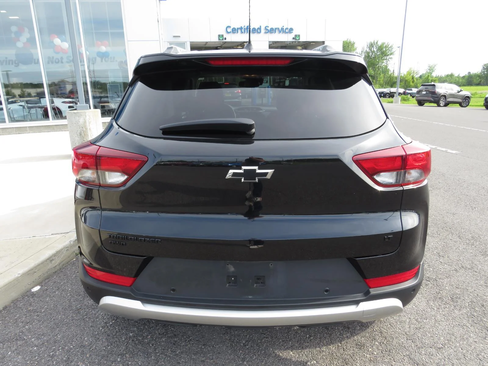 Used 2021 Mosaic Black Metallic Chevrolet LT image 10