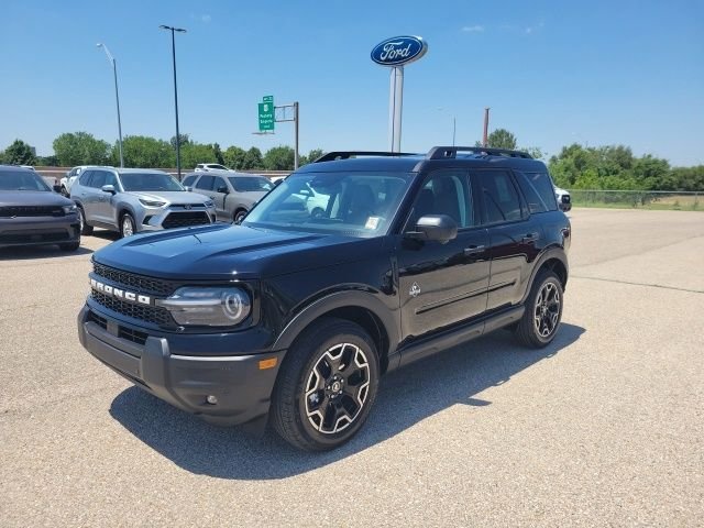 New 2026 Shadow Black Ford Outer Banks® image 19