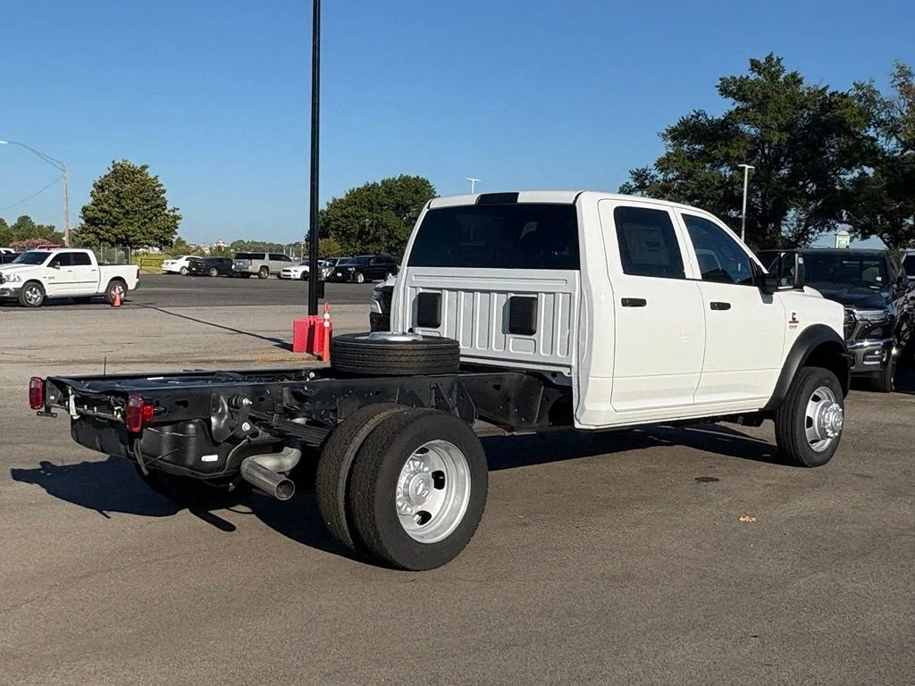 New 2026 Bright White Clear-Coat Exterior Paint RAM Tradesman image 7