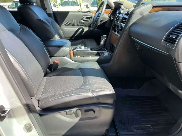 Used 2023 Silver Nissan SL image 26