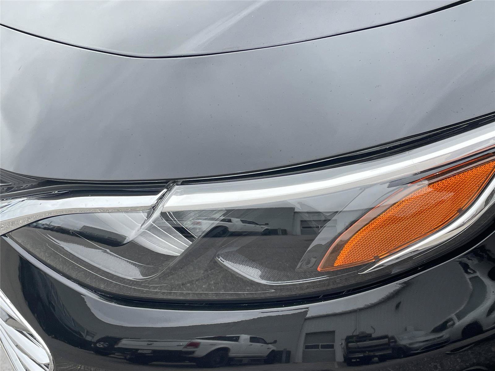 Used 2025 Mosaic Black Metallic Chevrolet LT image 21