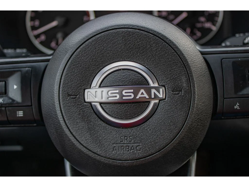 Used 2024 Everest White Pearl Nissan SV image 37