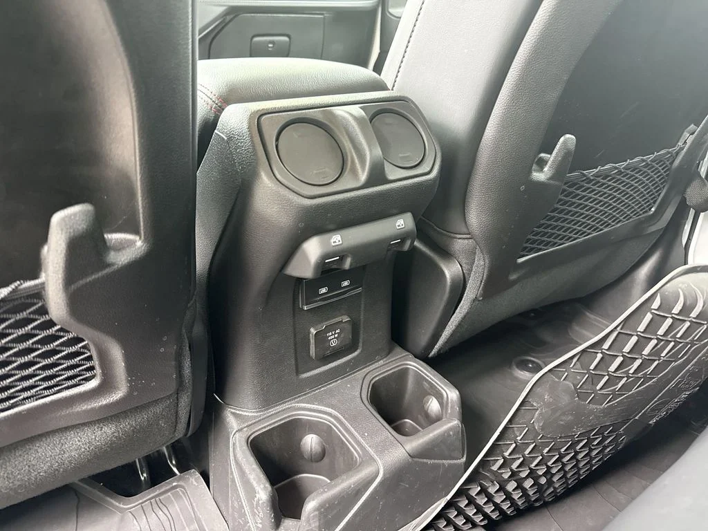 Used 2024 White Jeep Rubicon image 20