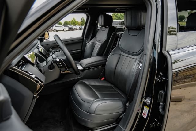 Used 2025 Black Land Rover SE image 38