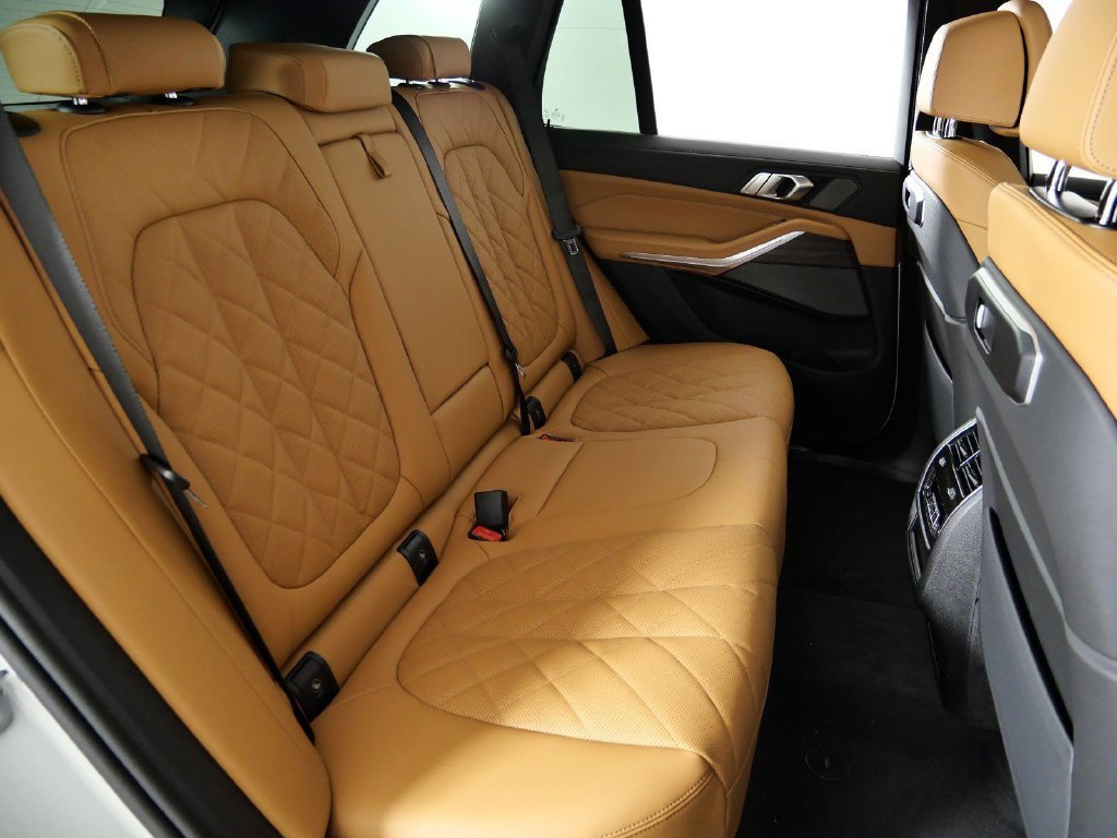 2026 BMW X5 40i - Photo 27