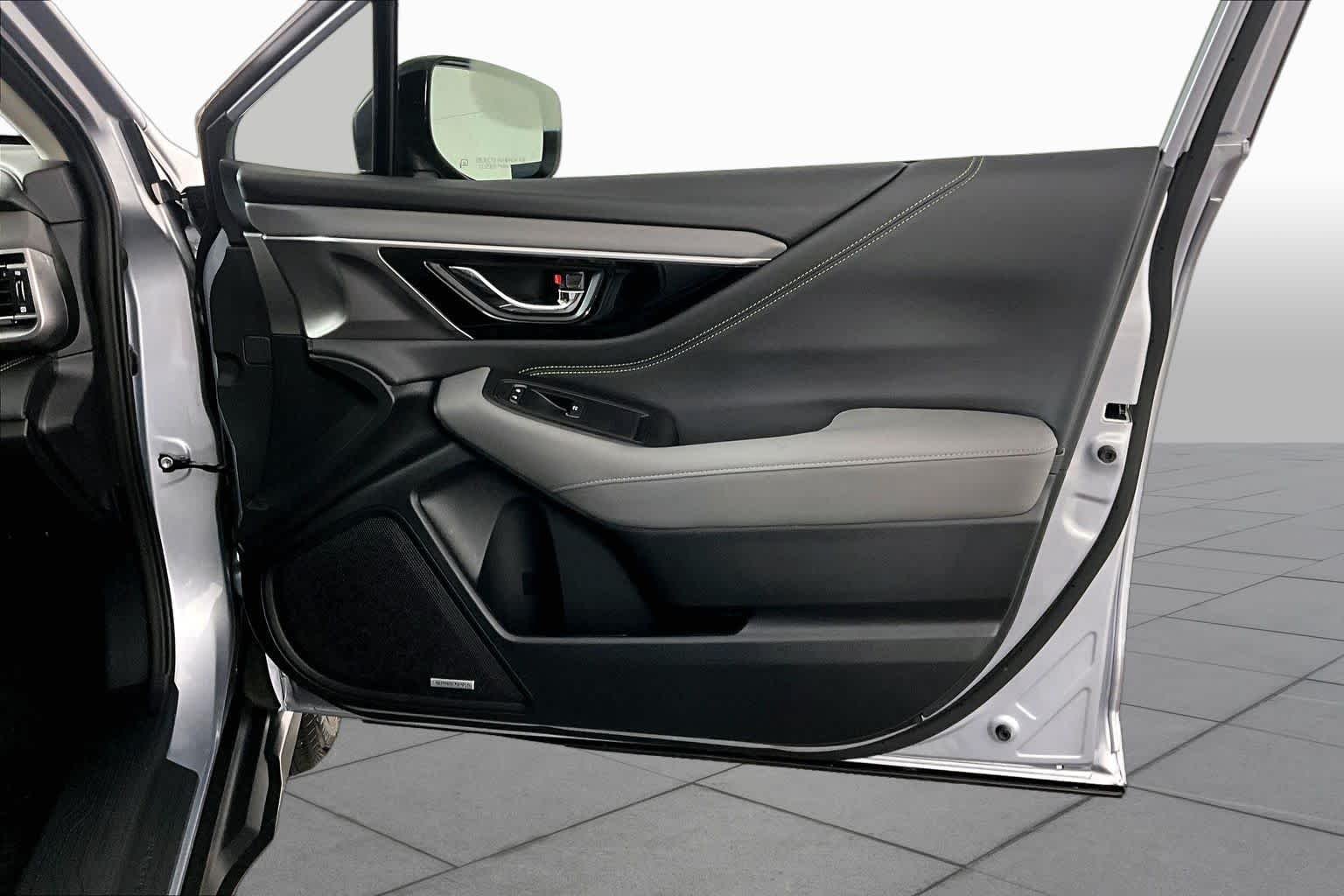 Used 2024 Ice Silver Metallic Subaru Onyx Edition XT image 21