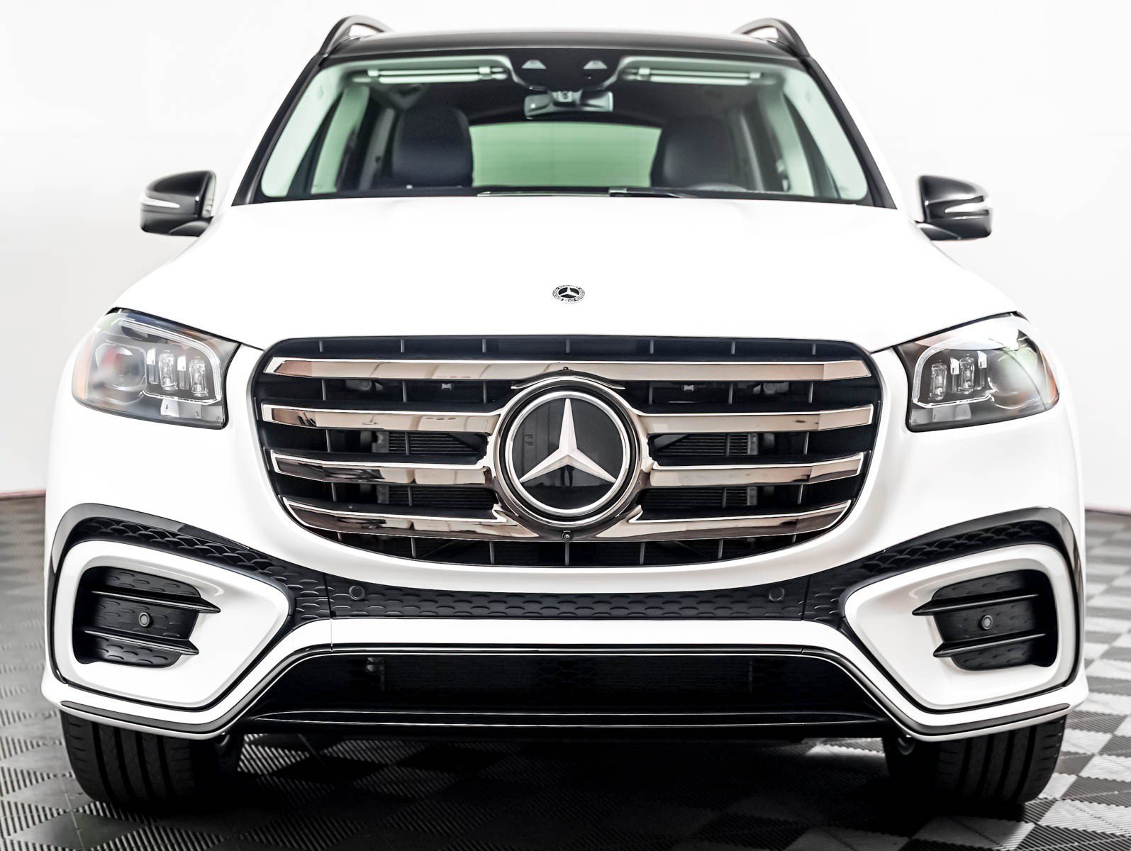 New 2026 Polar White Mercedes-Benz GLS 450 image 9