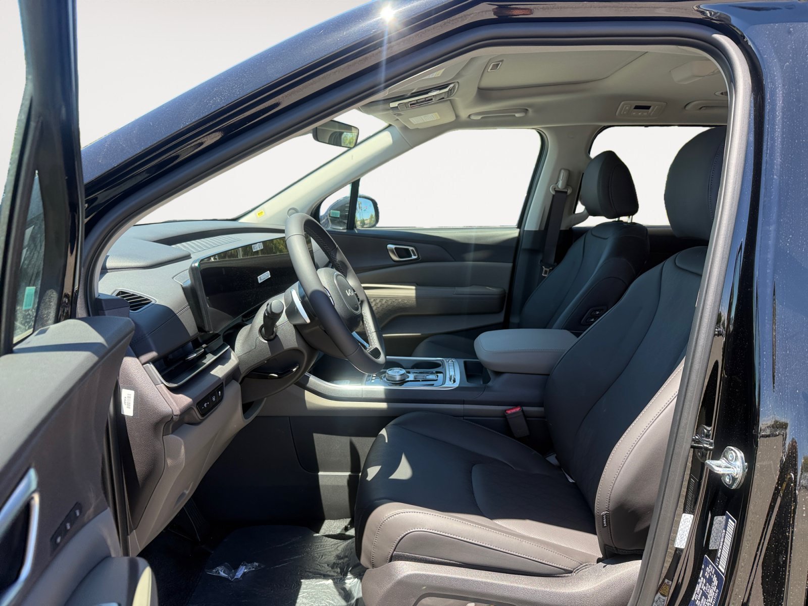 New 2026 Aurora Black Pearl Kia SX image 10