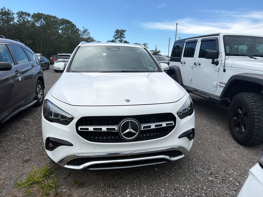 Used 2025 White Mercedes-Benz GLA 250 image 2
