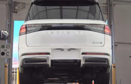 Certified Used 2025 Radiant White INFINITI SENSORY image 8