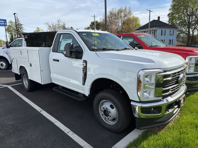 2026 Ford Chassis Cab F-350® XL
