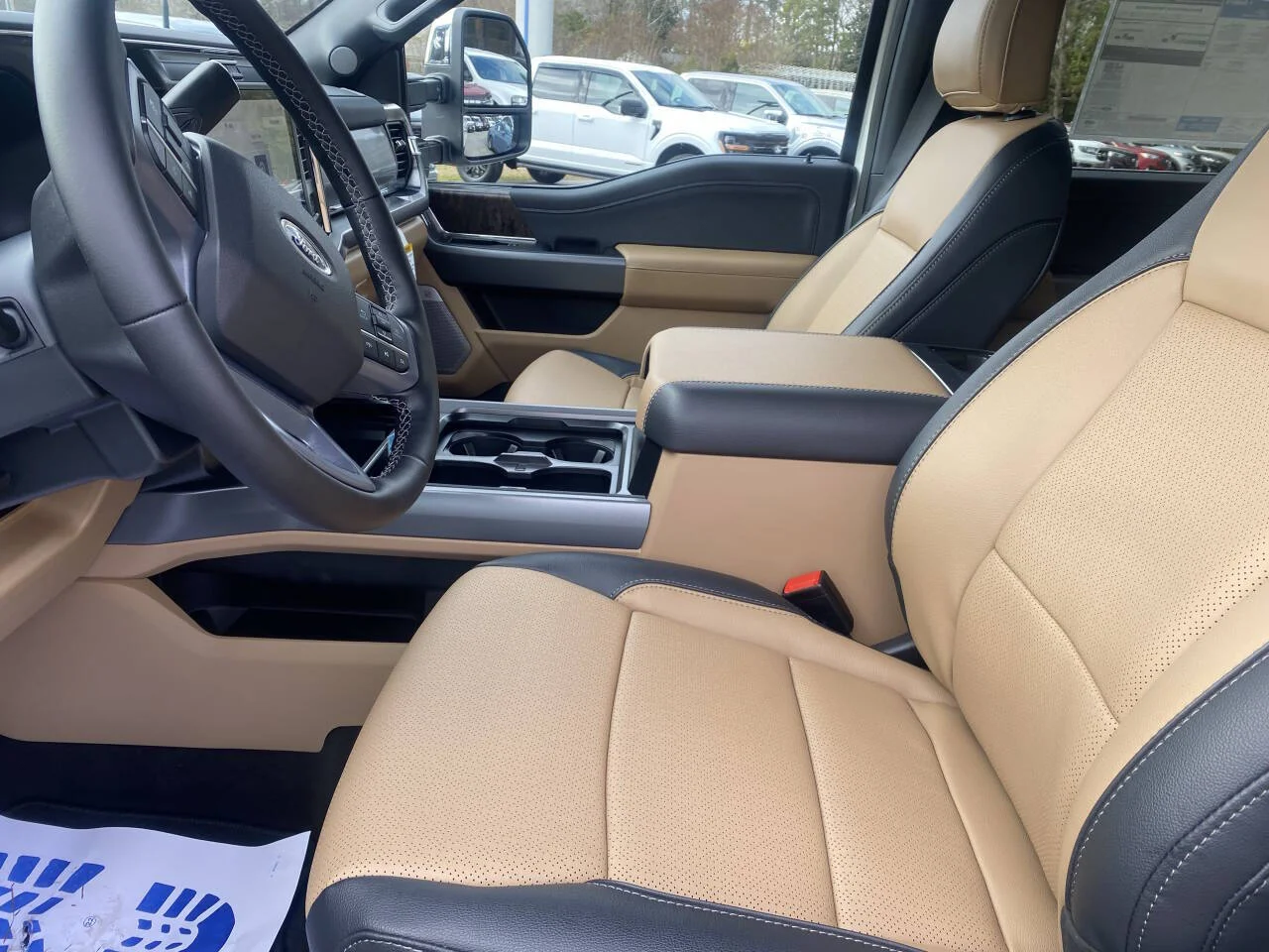 New 2026 Star White Metallic Tri-Coat Ford F-250® Lariat® image 14