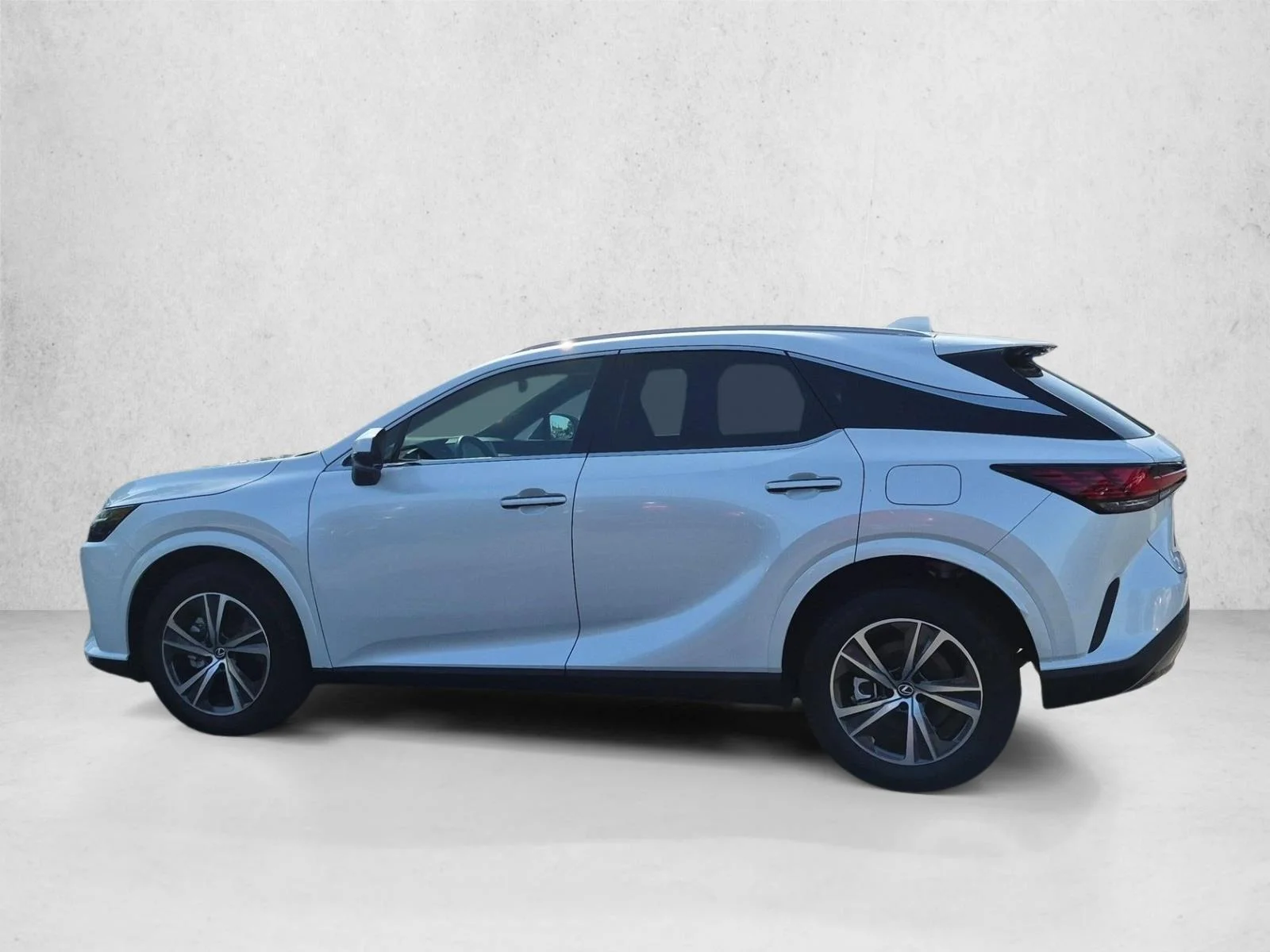 Certified Used 2025 Eminent White Pearl Lexus RX 350 image 10