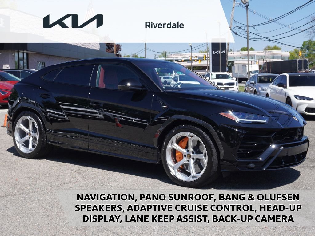 Used 2022 Black Lamborghini Base image 1