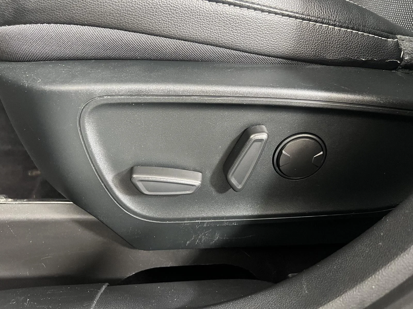 Used 2022 Carbonized Gray Ford SEL image 7