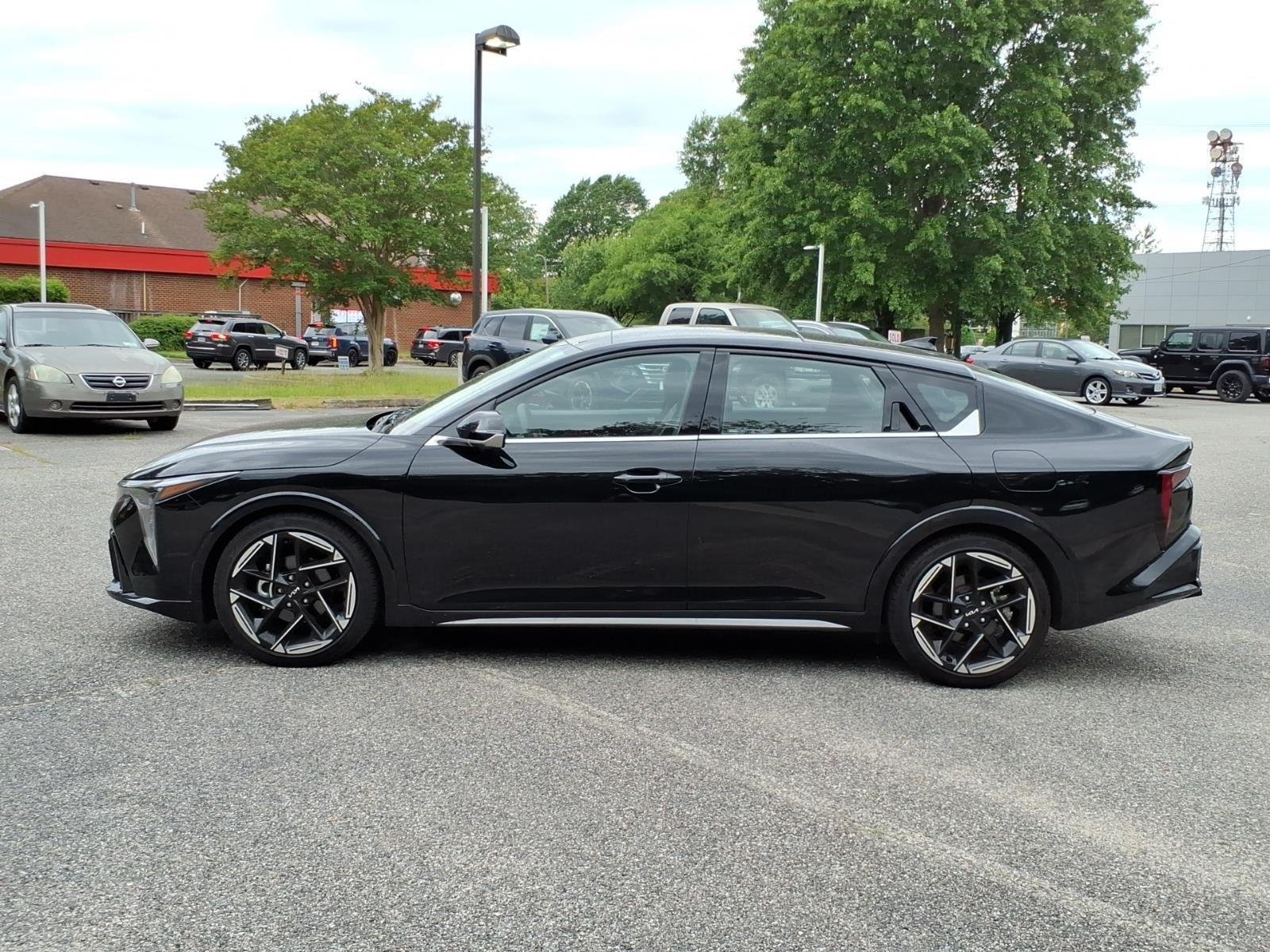 Used 2025 Aurora Black Pearl Kia GT-Line image 3