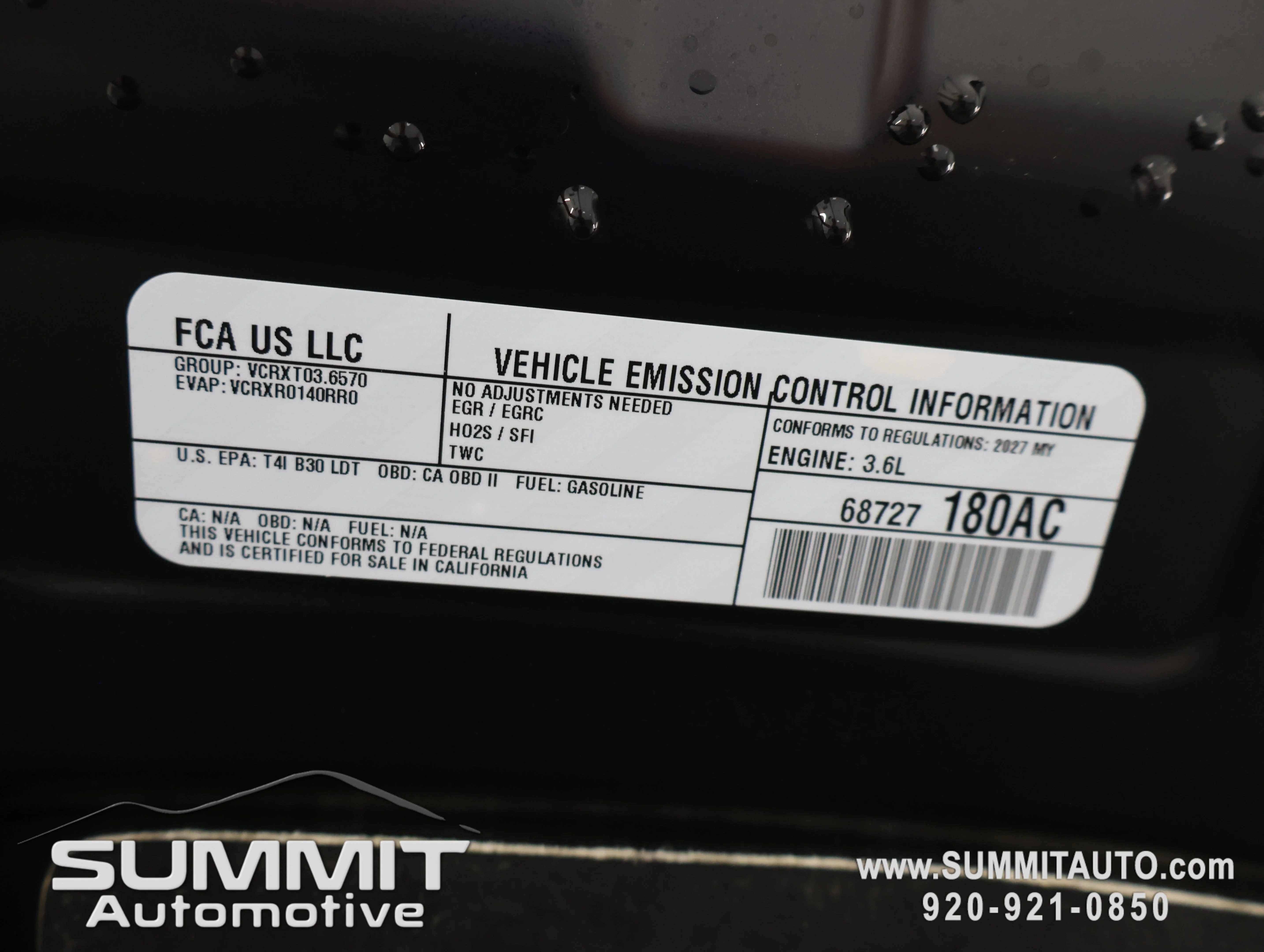 New 2027 Diamond Black Crystal Pearl-Coat Exterior Paint Chrysler Limited image 26