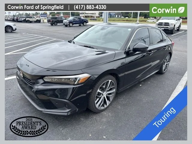 2022 Honda Civic Touring CVT's photo