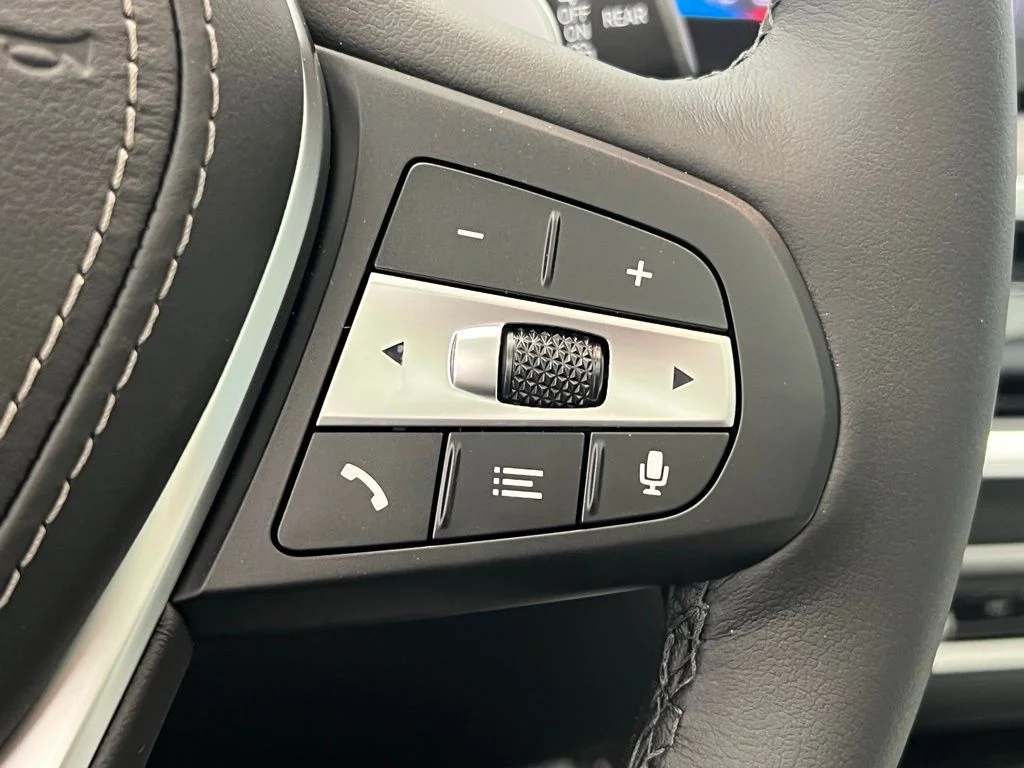New 2026 Skyscraper Grey Metallic BMW xDrive40i image 18
