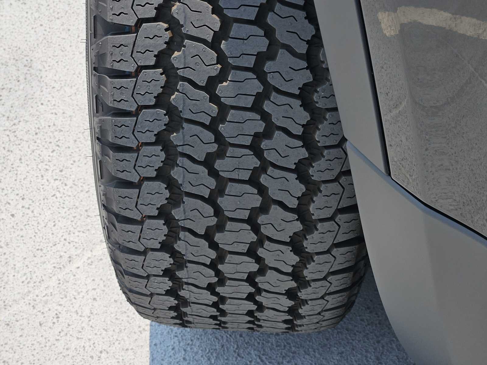 New 2026 Santorini Black LAND ROVER S image 11