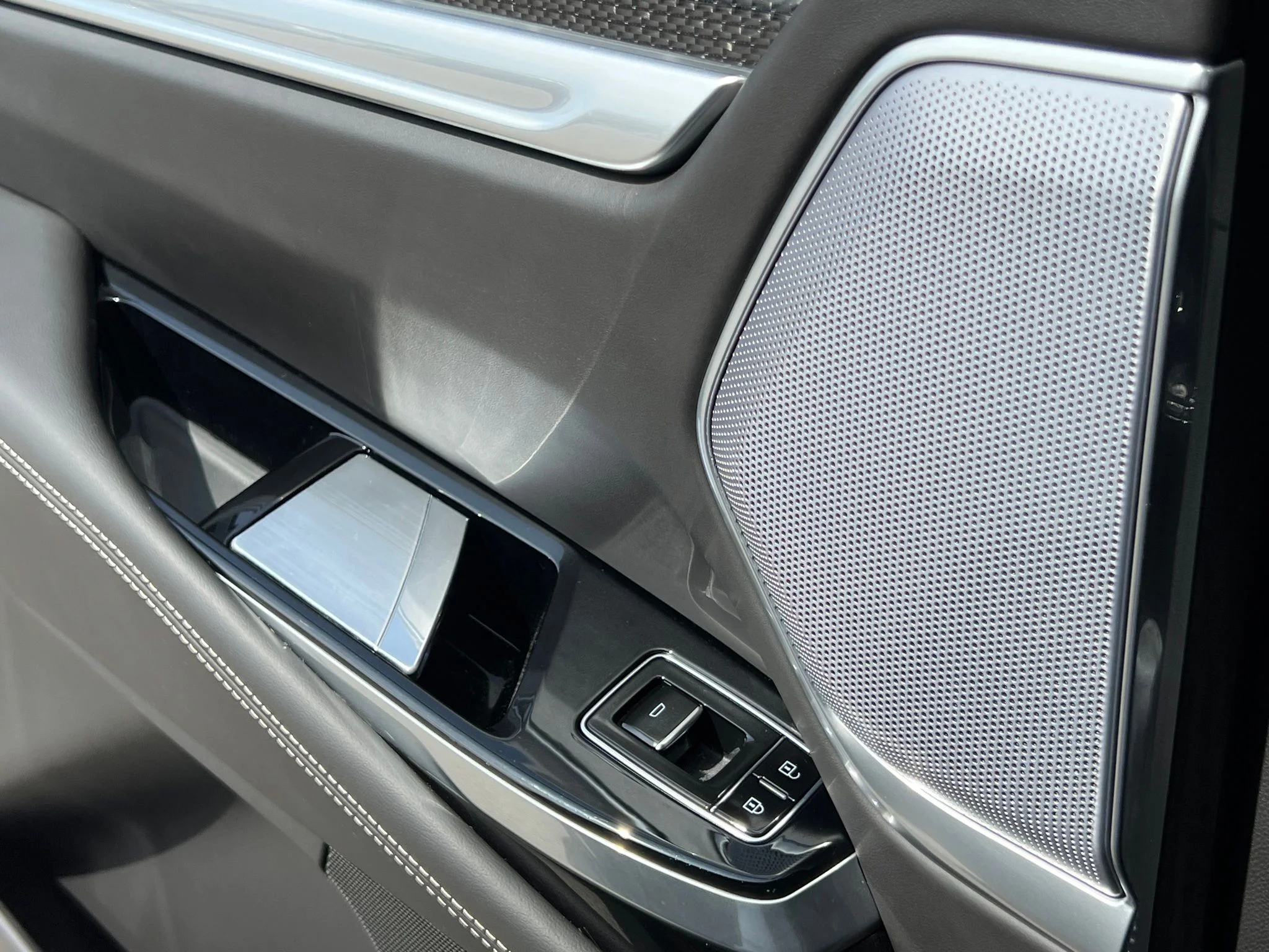 Used 2025 Black Cadillac V-Series image 41