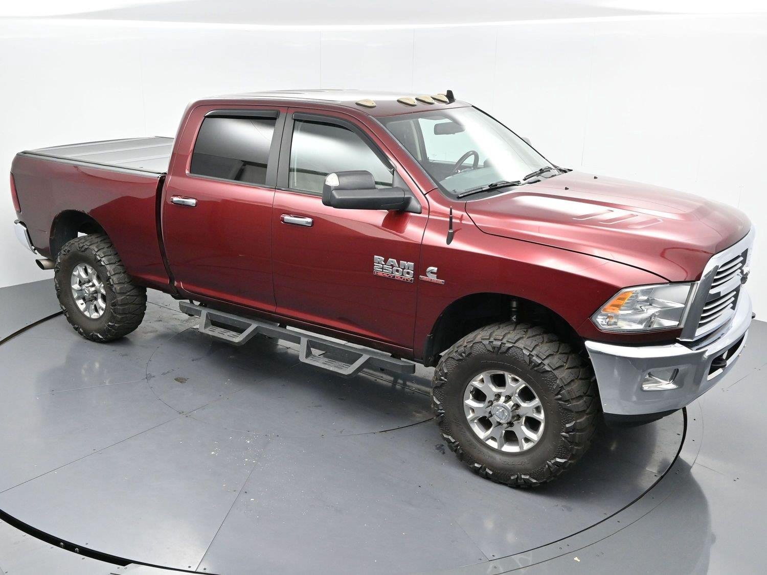 Used 2017 Delmonico Red Pearlcoat Ram Big Horn image 34